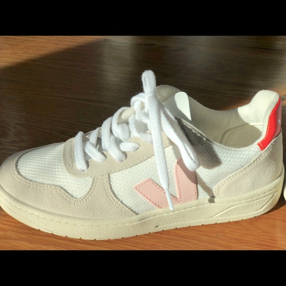 Veja Shoes - VEJA Sneakers